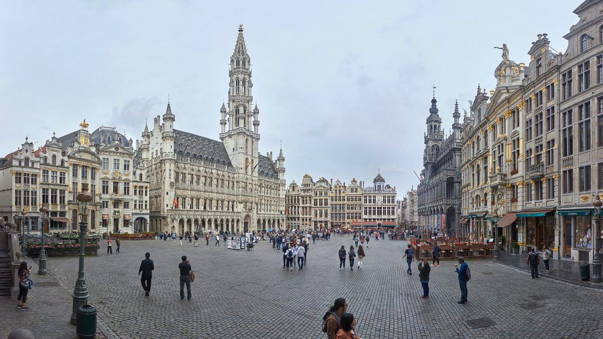 Which Belgian banks already allow you to pay with Wero in a store or online?